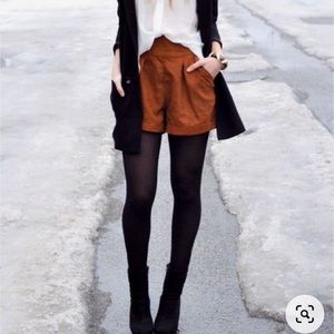 Meet your Posher, Iris